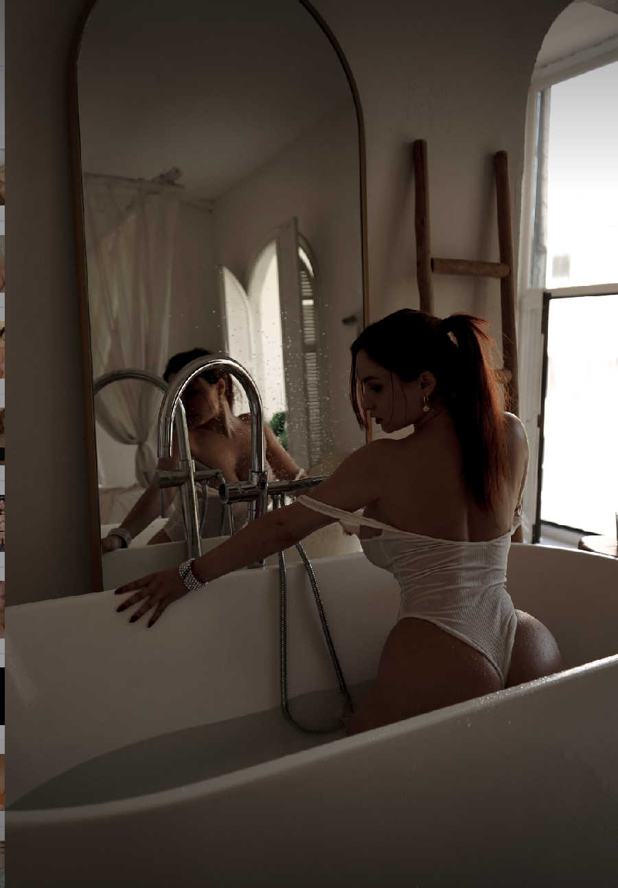 A playful frame from Miranda Faith nude — online in Taiyuan