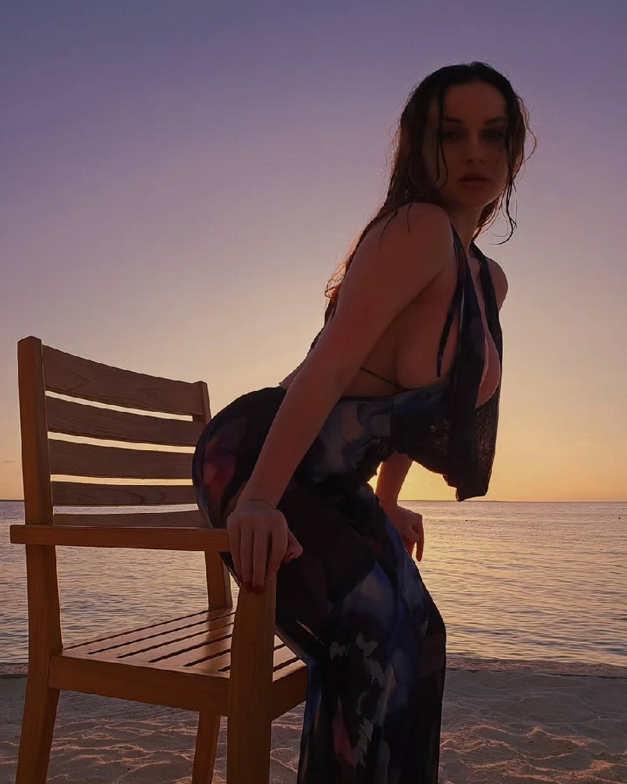 Sexy girl Miranda Faith nude in Taiyuan