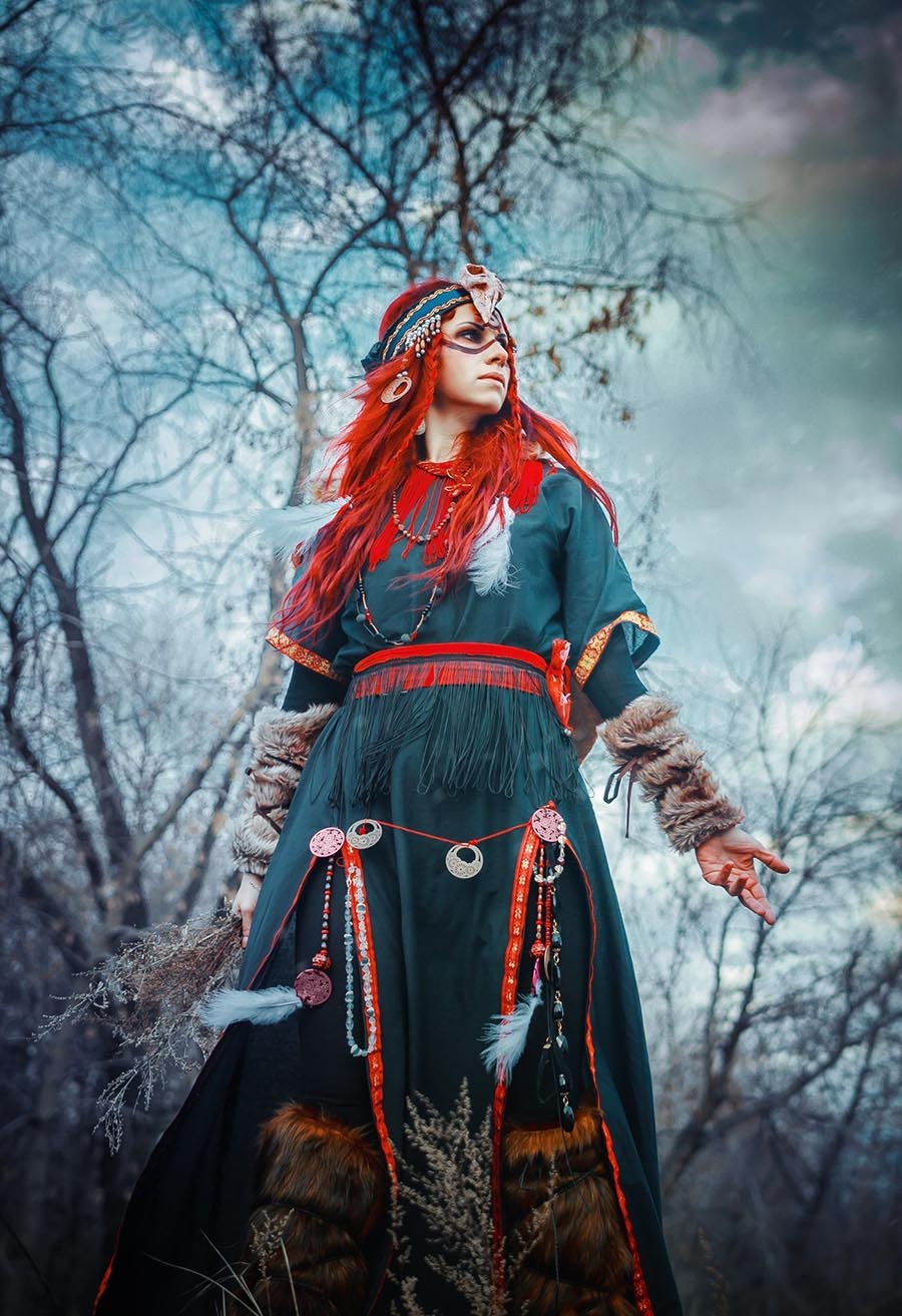 Take a pause and enjoy Girls in Slavic costumes — streaming from Taiyuan